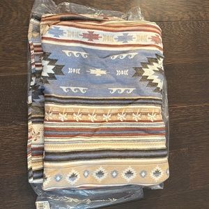 Faherty Adirondack blanket - 100% cotton super soft